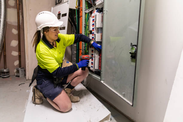 Best Affordable Emergency Electrician  in Cambridge, IL